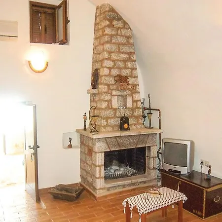 Διαμέρισμα Three-bedroom In Olympies Mani