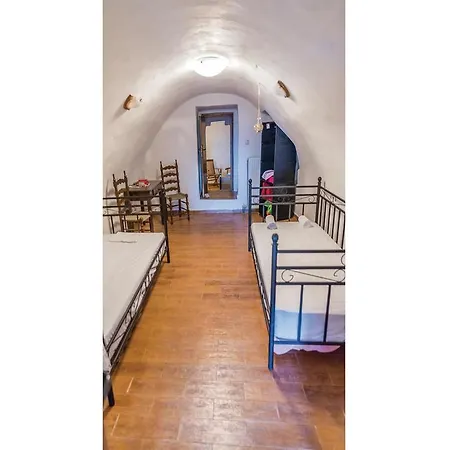 Three-bedroom In Olympies Mani * Olimbiaí