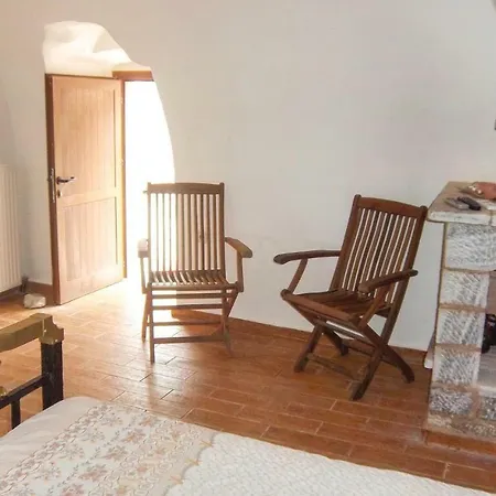 Three-bedroom In Olympies Mani *