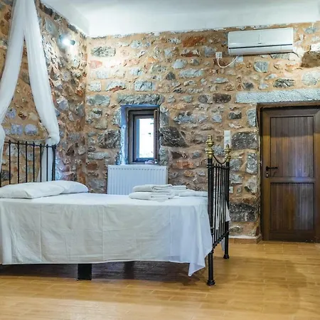 Apartamento Three-bedroom In Olympies Mani *